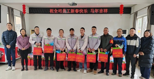 春节在岗不打烊,市民出行我护航丨泸州公交人的春节,既温馨又幸福!(图6) 6.jpg