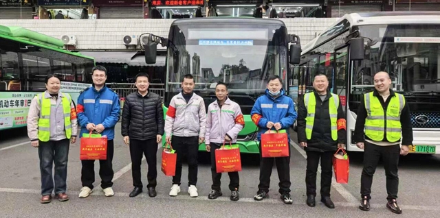 春节在岗不打烊,市民出行我护航丨泸州公交人的春节,既温馨又幸福!(图9) 9.jpg