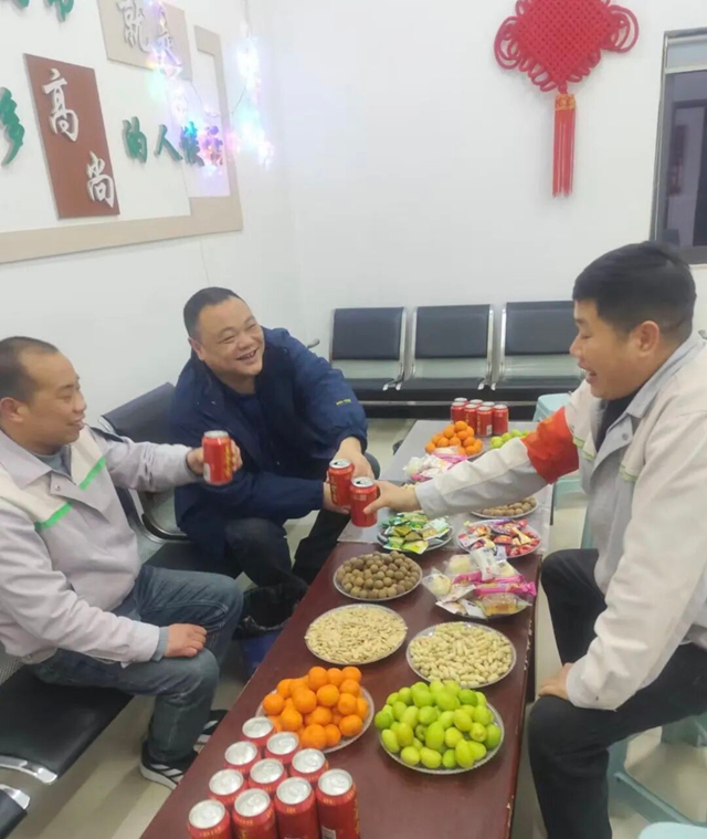 春节在岗不打烊,市民出行我护航丨泸州公交人的春节,既温馨又幸福!(图11) 11.jpg