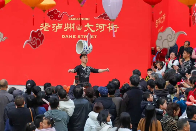年味拉满！泸州这些地方开启人从众模式，速速“马”住打卡