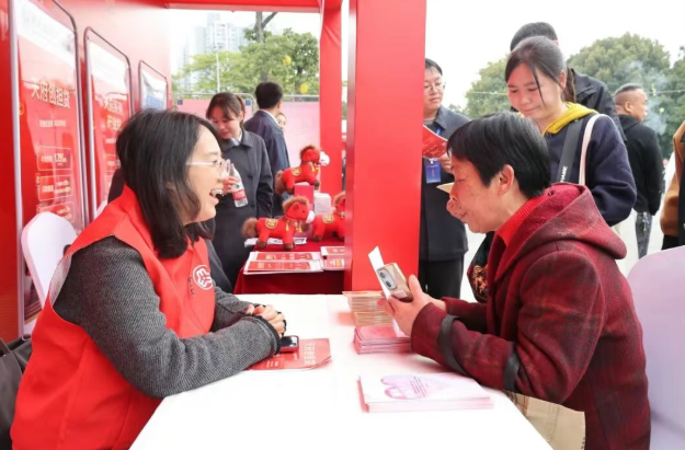 酒城春风行动启新程丨妇女就业专区解锁求职新机遇(图4) 3.png