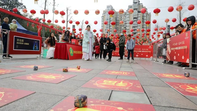 正月十五,泸州北滨公园,精彩继续→(图6) 6.jpg