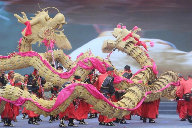 四川泸县·2026全国龙舞闹元宵活动震撼上演(图18) 18.jpg