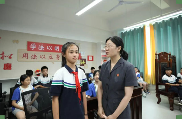 龙马潭区法院:在昼夜平分处,以法之爱润童心(图4) 4.jpg