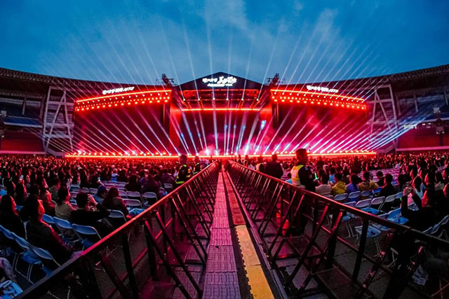 多图直击！昨晚，泸州美好生活演唱会太燃了→