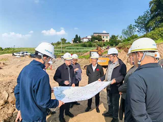 泸州市水务局调研督导向家坝灌区一期二步泸州境内工程建设工作(图1) 1.jpg