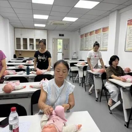 “阳光家政”公益课堂第二季度公益课程来啦!(图6) 6.jpg