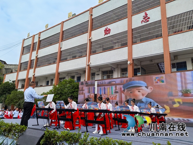 电子琴表演.jpg