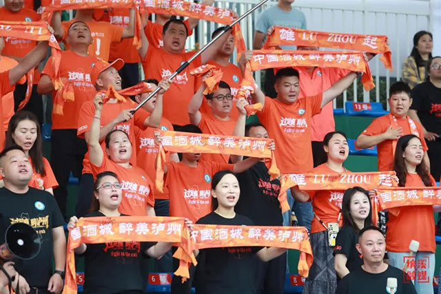 “泸超”球员故事丨李人杰:绿荫场的“点灯人” 金牌教练与足球的“热血突围”(图3) 3.jpg