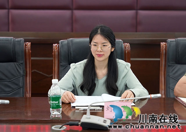 泸县建校与泸县五中开展职普融通教学交流座谈会(图7) 泸县五中高一年级分管副校长刘勋蓝作总结发言.jpg