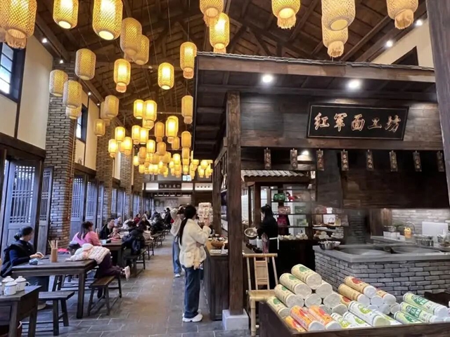 红6.jpg