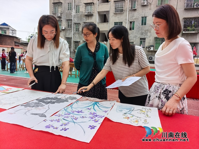 翰墨润童心,艺韵满校园|泸县潮河镇瓦子学校举行文艺汇演暨现场书画大赛(图12) d5ce43692daa5f0f347afa59985d0807.jpg