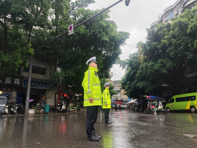 这份中考出行指南请查收,酒城交警全力以“护”(图7) 交7.jpg