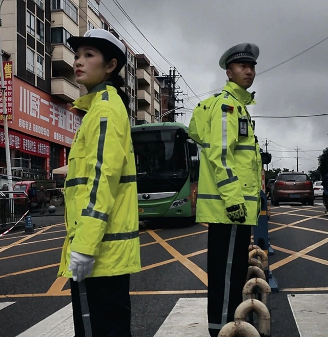 这份中考出行指南请查收,酒城交警全力以“护”(图8) 交8.jpg