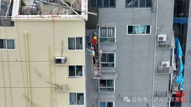 纳溪区老旧小区改造让3.2万户群众家门口换新貌(图2) 纳溪2.jpg