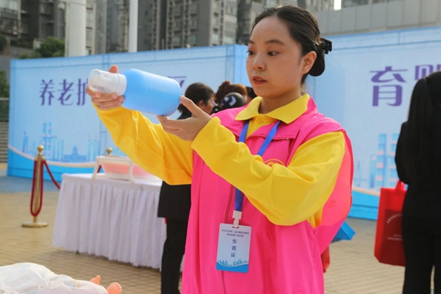 进2.jpg
