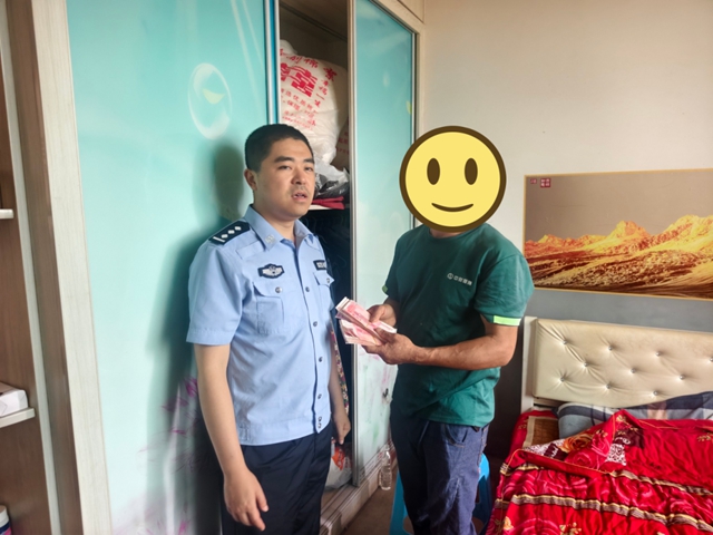 万1.jpg