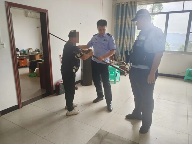 泸州3人非法制造、持有枪支,全部抓获!(图3) 抓3.jpg