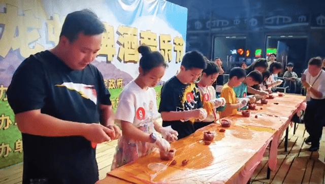 7月每个周末,泸州人都该去一趟!怀旧毕业季+夏夜光影,全月狂欢不重样(图13) 12.jpg