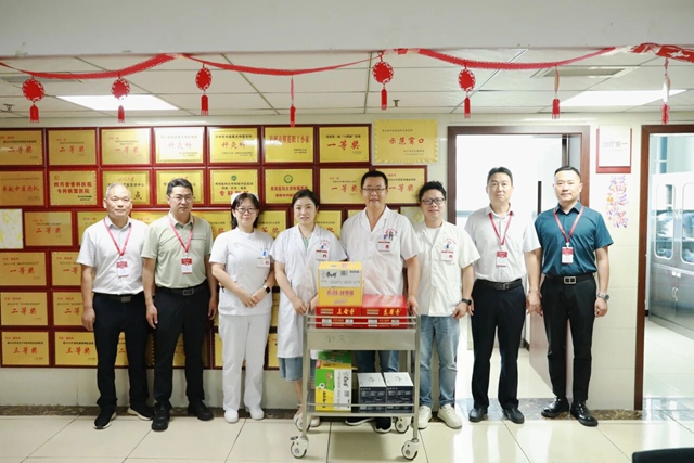 合江县中医医院:礼赞仁心敬担当,一线慰问暖人心(图7) 7.jpg