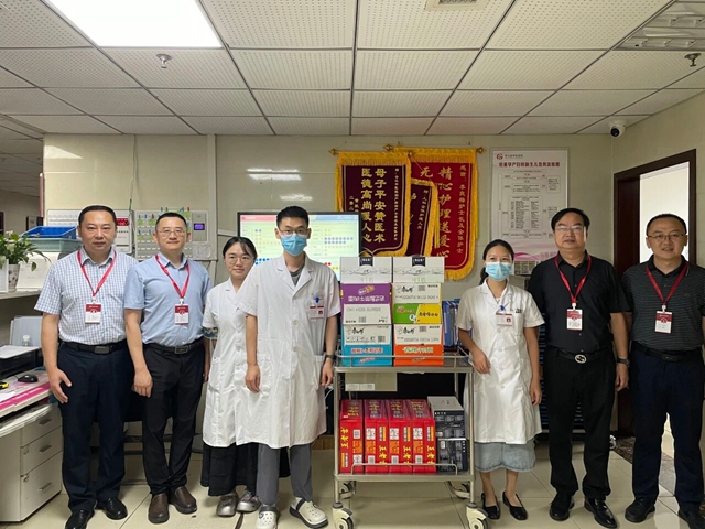 合江县中医医院:礼赞仁心敬担当,一线慰问暖人心(图17) 17.jpg