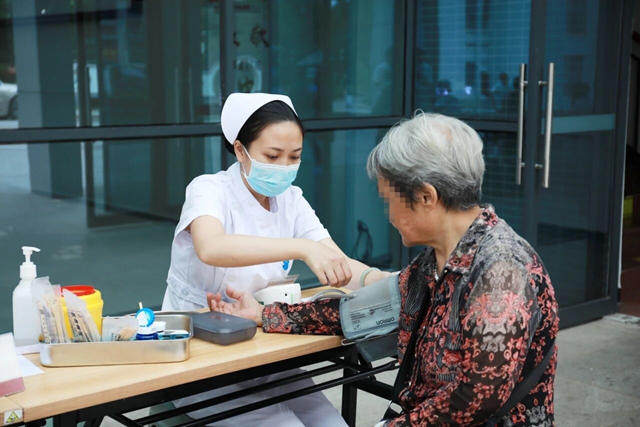 铸魂强基 德高技精 | 合江县中医医院:医师节系列活动,致敬生命守护者!(图18) 18.jpg