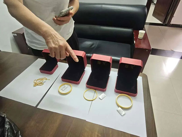 网友:有时候警察也挺想“报警”的……(图2) 2.jpg