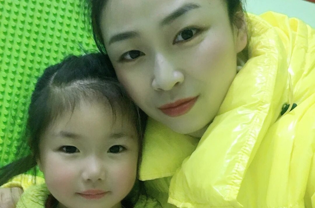 酒城良师 | 彭莲:把乡村幼儿园的琐碎守成春天(图1) 人1.jpg