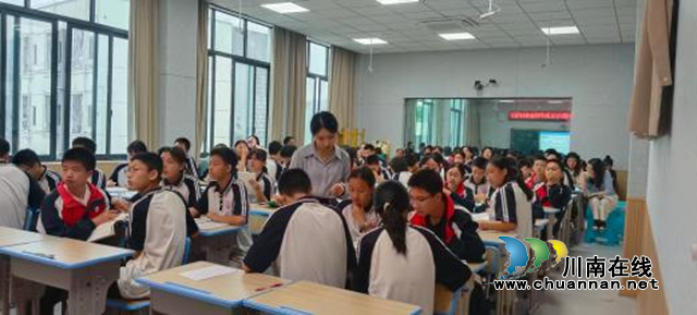 书本2.png