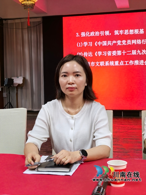 市文联党组成员、秘书长赵敏讲话.jpg