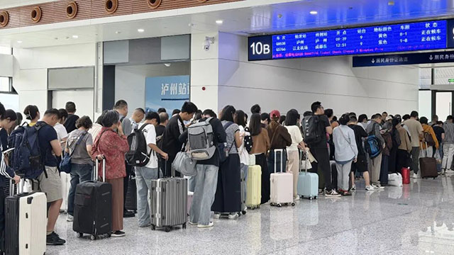 舞台升级、酒店备礼、加开列车丨泸州即将进入“音乐节时间”(图2) 2.jpg