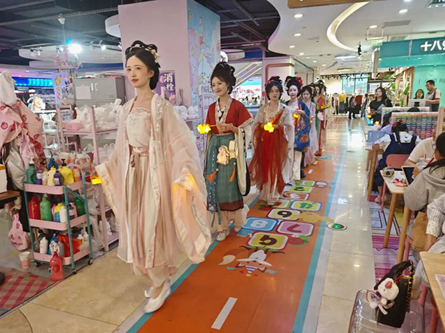 国庆假期首日,江阳哪里人最多?(图2) 2.jpg