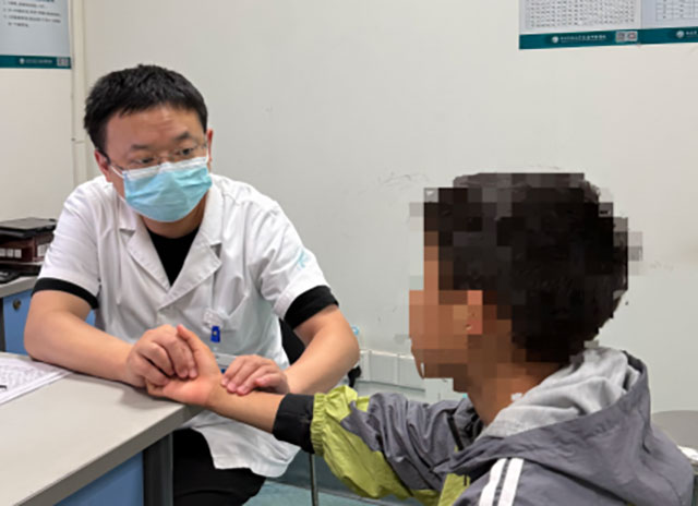凌晨5点驱车来看诊!国庆,这些故事太戳心……(图8) 8.jpg