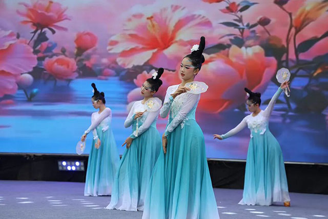千架无人机点亮泸县夜空!今天继续嗨(图5) 5.jpg