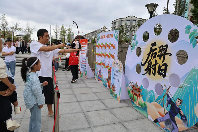 千架无人机点亮泸县夜空!今天继续嗨(图36) 36.jpg