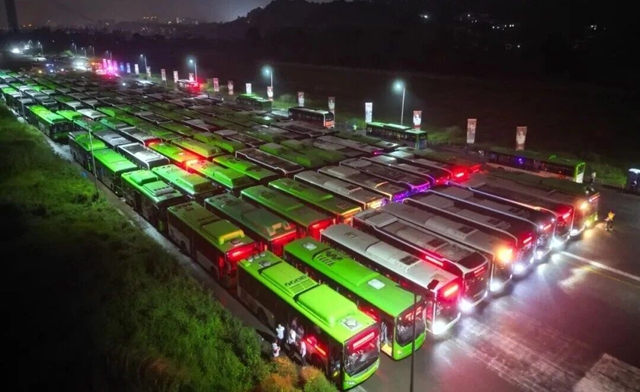 坚守岗位显担当|国庆节来泸州,公交始终与您同行(图5) 公交5.jpg