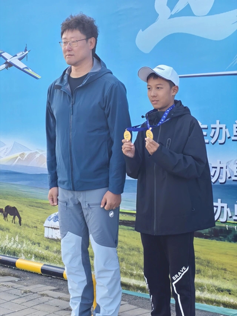 人1.jpg