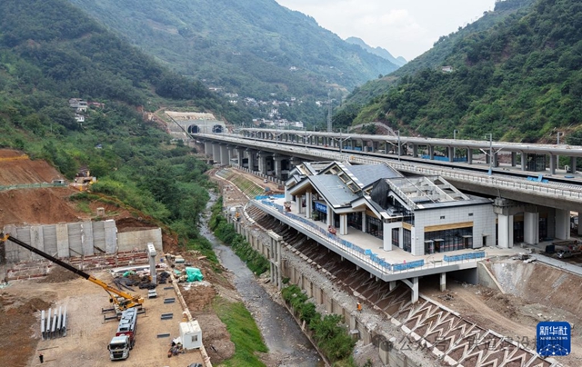 铁路2.jpg