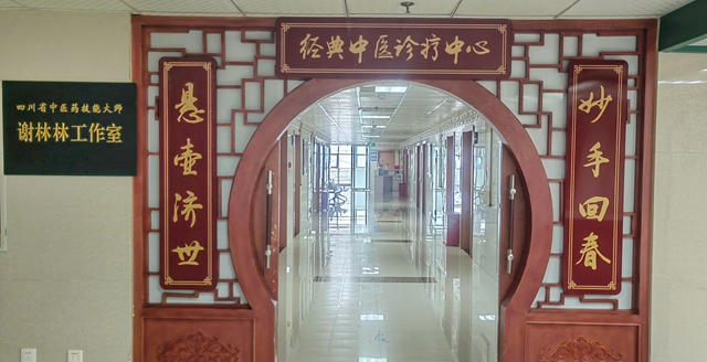 万1.jpg