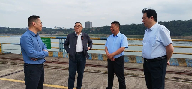 吴1.jpg