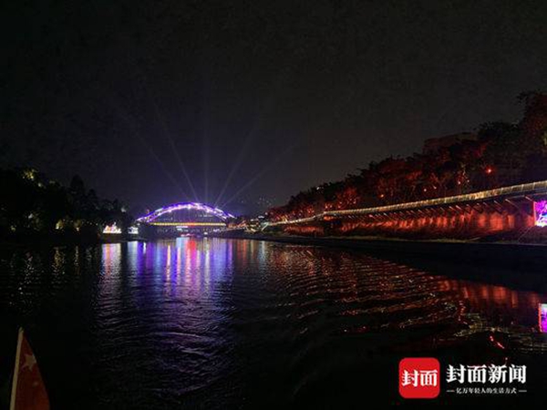 “夜游釜溪”打造升级版自贡“水上灯会”