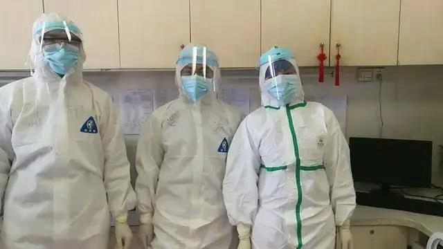 西南医大中医院雷波——周星驰心中的盖世英雄,原来是位内江人!(图5) 西南医大中医院雷波——周星驰心中的盖世英雄,原来是位内江人!(图5)