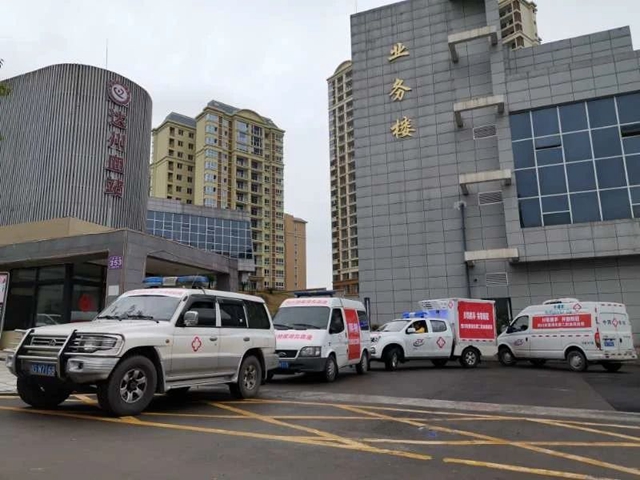 6地60万热血接力，四川支援湖北第二批血液启程(图3)