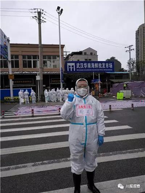 风暴中心的华南海鲜市场！9个四川人进去了！(图10)