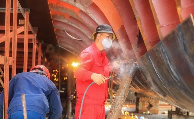 赶订单！《人民日报》关注泸州复工复产情况(图3)