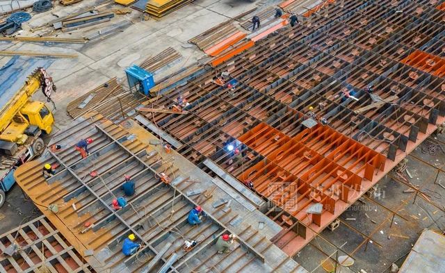 赶订单！《人民日报》关注泸州复工复产情况(图11)