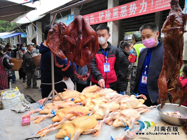 泸县立石镇开展疫情防控期间市场和餐饮店专项检查