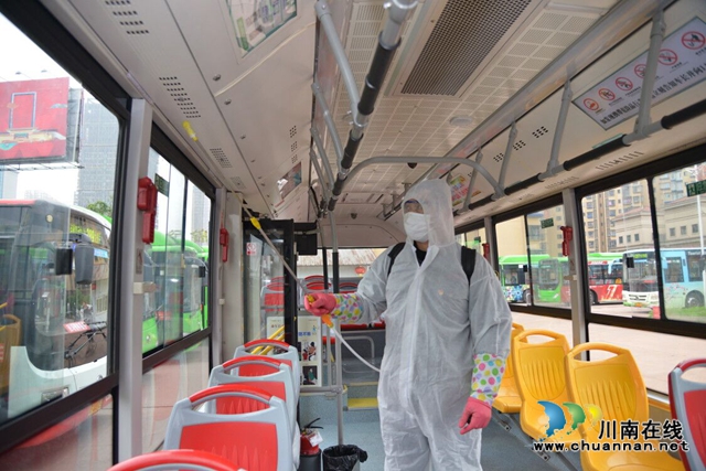 始终高于行业标准执行！泸州公交全力坚持防疫高质量服务(图2)