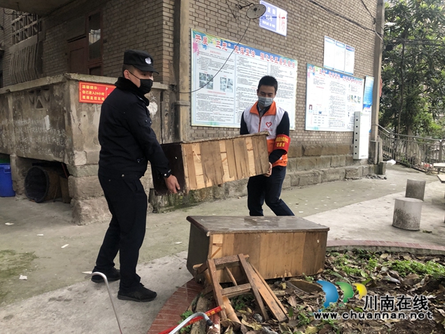 龙马潭区小市街道：吹哨集结 向“脏乱差”开战(图3)