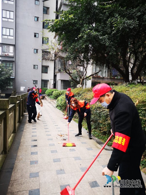 龙马潭区红星街道开展爱国卫生运动“周末卫生大扫除”行动(图2)